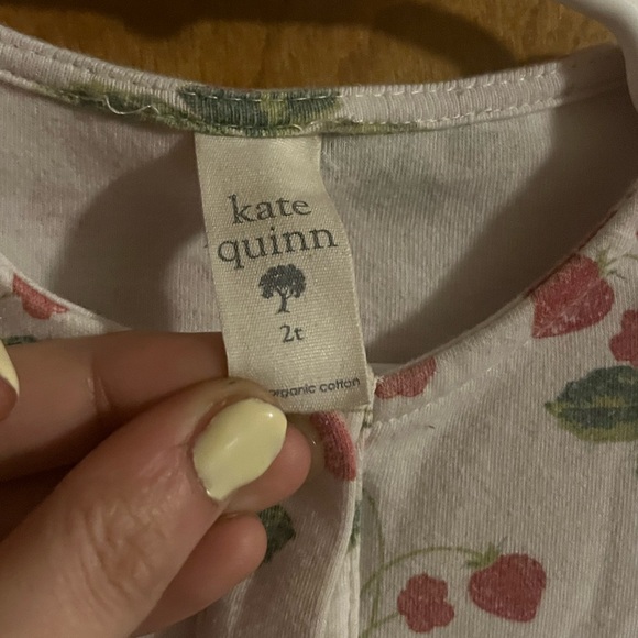 Kate Quinn Girls Size 2t Strawberry Print Kids Jumpsuit - Picture 3 of 5